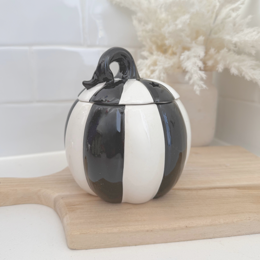 Black and White Pumpkin Wax Warmer